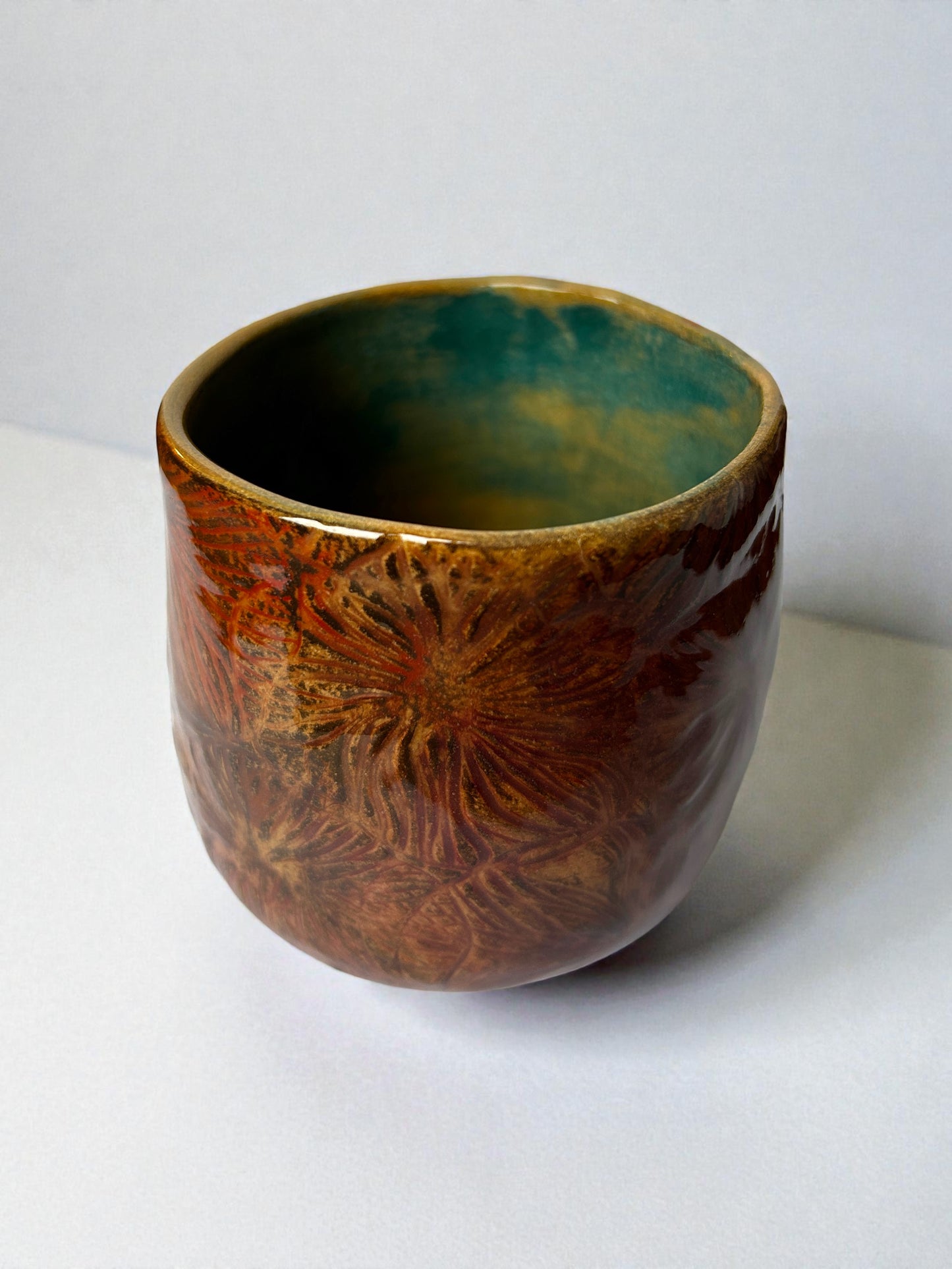 Tazza in Ceramica Fatta a Mano per Rituale del Cacao